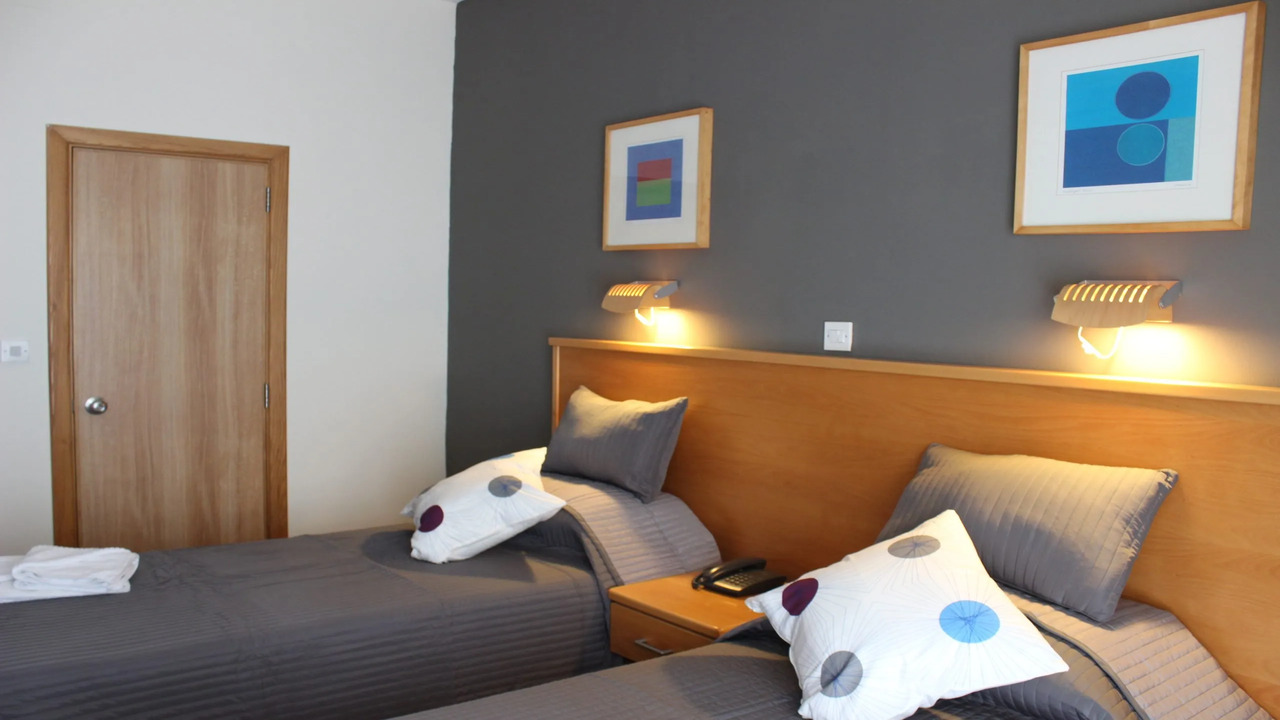 ESE_Adult_School_St_Julians_Malta_ESE_-Residence_Room