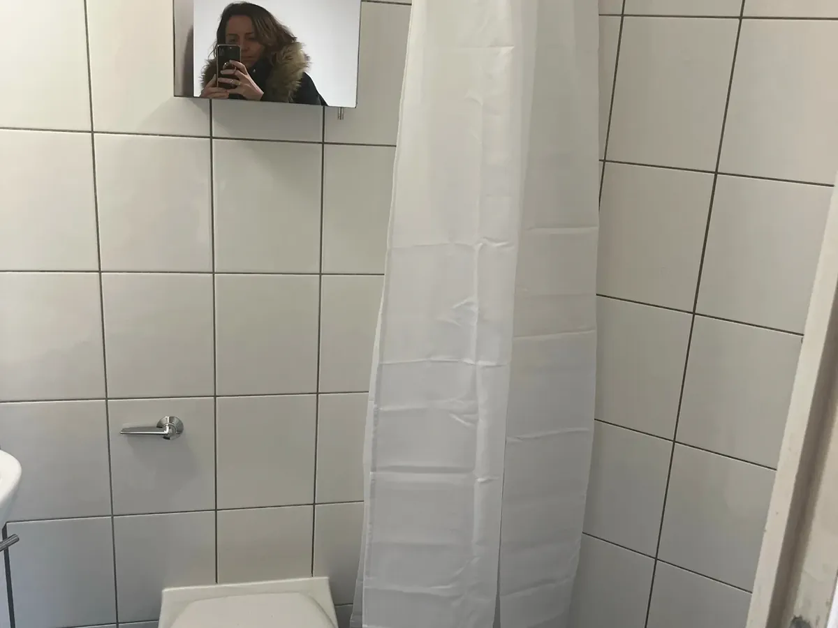 08-ensuite-bathroom